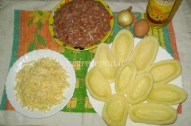 Faršu įdarytos bulvių "geldelės"