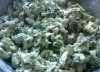 Brokolių ir krabų lazdelių salotos