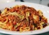 Naminiai "Pappardelle" makaronai su grybais kumpiu, raudonąją cikorija, špinatais ir grietinėle