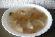 Saldi sriuba su džiovintais obuolais
