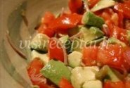 Arvydo avokadų-pomidorų salotos su parūkyta paprika