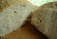 Balta duonelė su sezamų danga