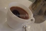 Kava su kadagio uogomis