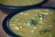 Brokolių sriuba su pupomis