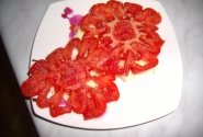 Pomidorų užkandėlė su mocarela