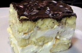 Tiramisu su plikytais sausainiais