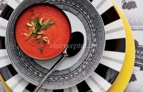 Pomidorų sriuba su cukinija