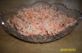 Morkų salotos su agurkais