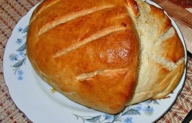 Naminė balta duona
