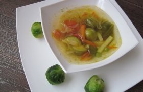 Makaronų sriuba su daržovėmis