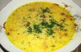 Žalumynų ir sūrio sriuba