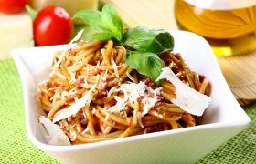 Spagečiai „bolognese“ su daržovėmis