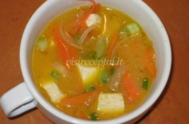 Tofu sriuba su daržovėmis