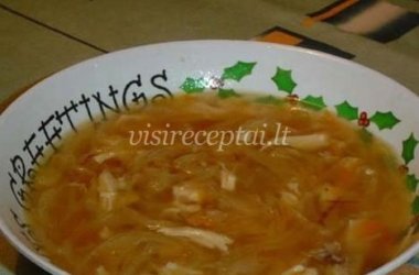 Raugintų kopūstų ir kitų daržovių sriuba