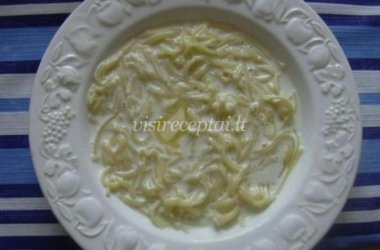 Pieniška sriuba su makaronais