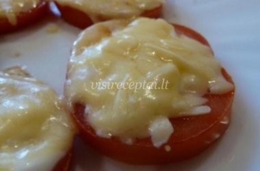 Pomidorai su sūriu