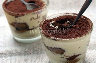 Kavos desertas "Tiramisu"