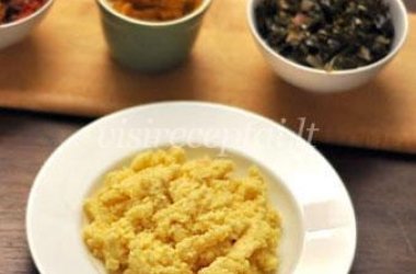 Vegetariška šviežių daržovių Polenta