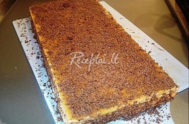 Vaflių tortas su šokoladu