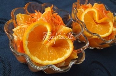 Morkų salotos su apelsinais