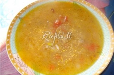 Vištų širdelių ir raugintų agurkų sriuba