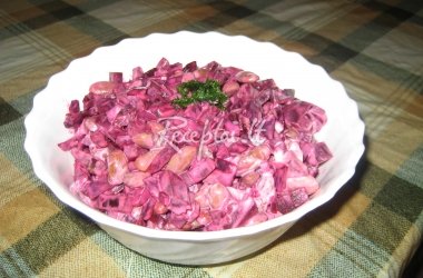 Burokėlių ir pupelių mišrainė